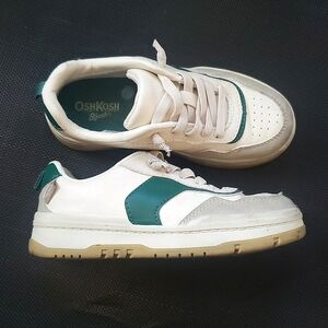 OshKosh B'gosh Easy-On Casual White and Green Sneakers